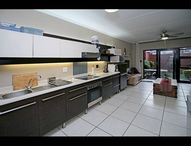 2 BEDROOM APARTMENT FOR SALE IN GREENSTONE HILL